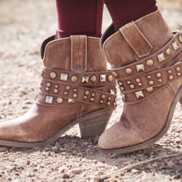Corral Shoes - Corral x Circle G Studded Western Strap Boots